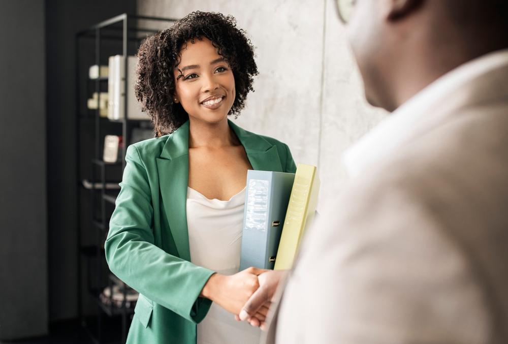 Employment,Concept ,Smiling,Black,Manager,Woman,Handshaking,With,Man,Meeting